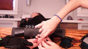 toe tie tickle