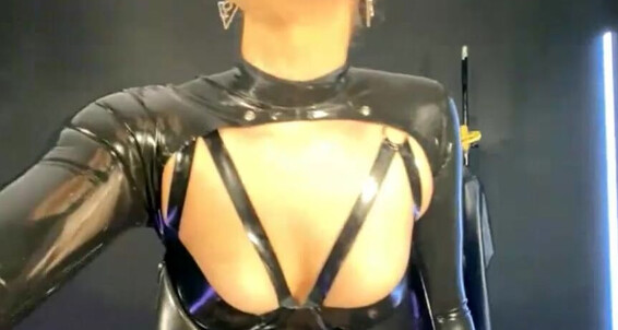 Goddess Gynarchy Latex Shine Up Live Stream