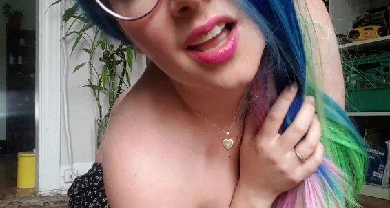Big Boobs,Hairy Armpits,Hairy Bush,Role Play,Taboo shamelesslyunshaven kinky hairy sister caught you looking ManyVids