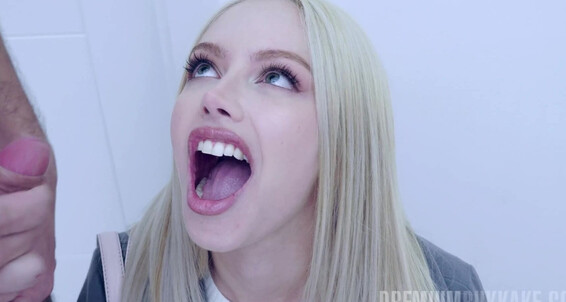 "Vivian Lola" Swallow, Bukkake, Facials, Gokkun, Blowjobs, Cumshots Vivian Lola 2 - Goodbye Cumshot SiteRip