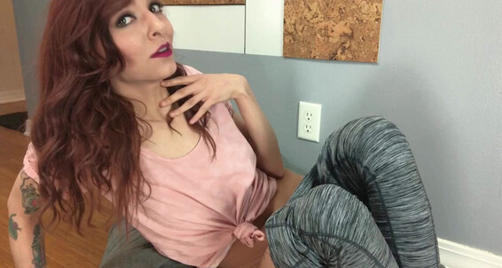 Fetish, Leggings, Pussy Spreading, Pussy Teasing, Yoga Pants snortneypoptart cock rating in yoga pants ManyVids