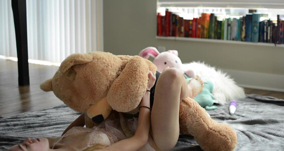 Blonde, Furries-Fursuits, Riding oddrosebud teddy bear fuck ManyVids