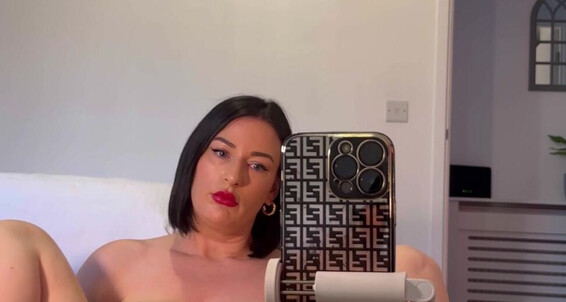 Sxphiemxi 3175711538 01 25 2024 Super Horny Super Soaking Squirt I Haven T Squirt In About 2 Months So This Was Well