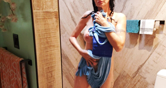 "Stormi Winters" milf, shower, fetish, kink, shower scenes MOP HEAD FUN IN THE SHOWER Manyvids