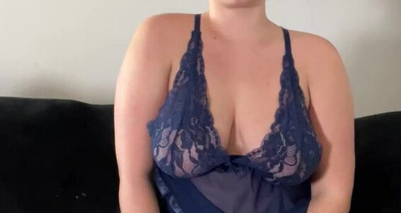 "Tiffanybabe01" lace/lingerie, dirty talking, dildo fucking, pussy play, dildo riding POUNDING MY NEW CLEAR DILDO XXX Manyvids