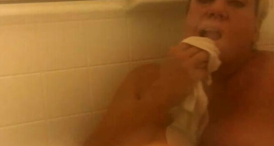Xosashamonroe 2198577477 08 20 2021 Stream Started At 08202021 0421 Am Quiet Hot Bath Amp A Manicure