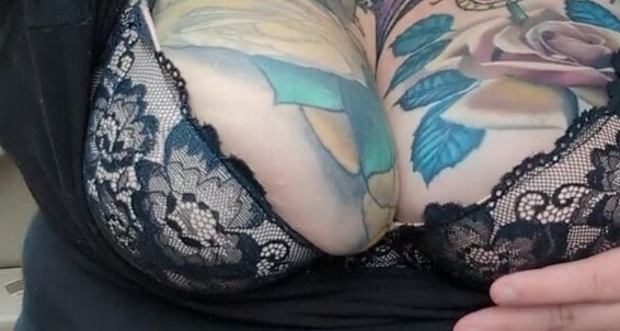"Myfantzworld" Curvy, Bbw, Blonde, Big Tits, Big Natural Boobs, Vibrator, Adult Toys, Fetish, Female Orgasm, Loud Moaning Orgasm, Car, Public, Hot Tattoo Girl, Hairy Pussy, Girl Masturbating, Girl Watching Porn, Suggest Myfantzworld Masturbating in Car Du