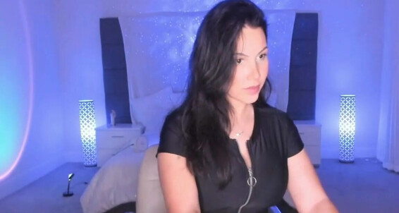 Missbella Onlyfans Stream Started At 06112022 0148