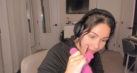 Missbella Onlyfans Stream Started At 10022023 0523