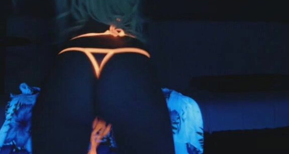 Body Painting, Dildo Fucking, Orgasms, Solo Female gingerbanks black light play ManyVids