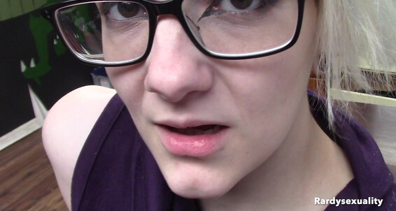 "Rardysexuality" cream pie, geek, impregnation fantasy, teens (18+) Geek Girl Wants a Baby manyvids