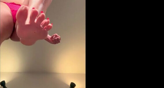 Goddesshatha Onlyfans The Giant Goddess Is Here To Crush And Pound You While You Get Excited And Masturbate In The Presen