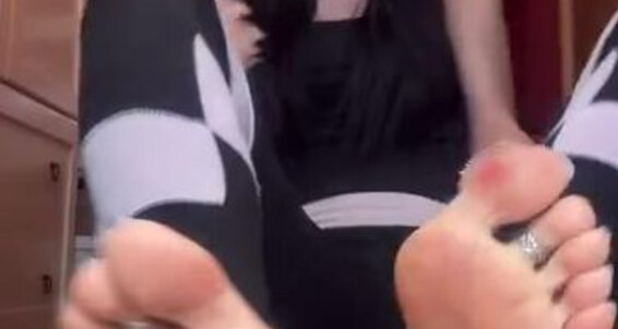Sofia Ana Infinity Aka Infinityazzurra Foot Fetish 11 14 2024 Onlyfans Video Ti Faccio Una Sega Con Le Mani E Con I Piedicosi Godi Di Piudimmi Quanto Ti