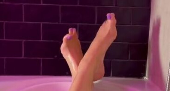 Maya Rose Xx Onlyfans Took A Bath And Was Thinking How Great It Would Be To Have Someone In The Tub With Me Sucking