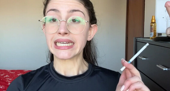 "Shanaxnow" confession, jeansfetish, jeanspantswetting, pee, sfw, smoking PEE ON MY JEANS WHILE SMOKING CONFESSION MAKES ME HORNY manyvids