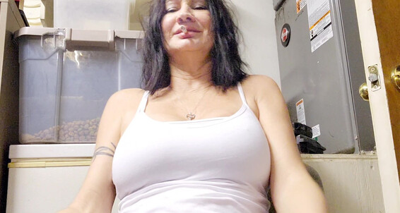 "Stormi Winters" big boobs, milf, nipples, smoking, kink BOOBS AND SMOKING manyvids