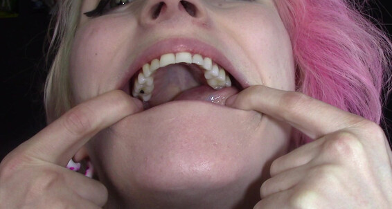 "Alexis Rain" lip fetish, mouth fetish, teeth, uvula fetish Quin s mouth manyvids