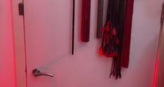 Lady Phoenix Nicknamed Ladyphoenix Ldn Onlyfans What Kind Of Session Am I About To Have In My Lair Deduce From The Evidence