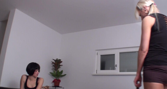 "Princess Lea, Princess Paris" Femdom, Pet Play Dog Training 9 Femdom-Austria.com
