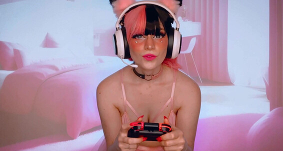 "Starry Yume" femdom pov, gamer, role play, sfw, sph, verbal humiliation gamer girls humiliation raging manyvids