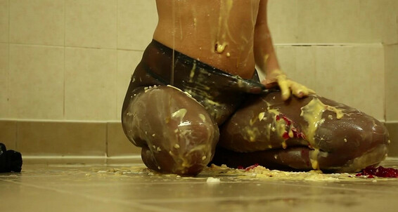 "ScarlotRose" clothes destruction / burning, food sploshing, foot fetish, sploshing, wet & messy WAM Sweet Mess manyvids