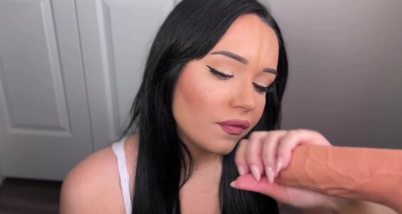 "Mia Jocelyn" home wrecker, kink, milf, mommy roleplay, taboo HOMEWRECKING HOOTERS MOMMY manyvids