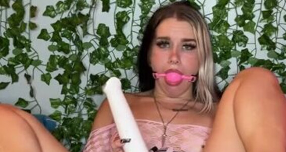 Juicy Dubz Nicknamed Juicydubz 09 08 2023 Onlyfans Video Daddy Makes Me Put My Ball Gag In And Cum While I Drool All Over