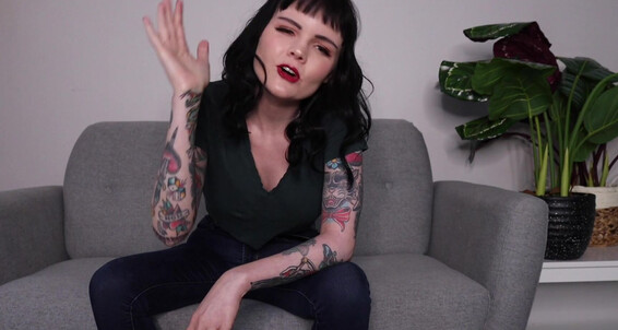 Weak for My Tight Jeans MistressPetraHunter December 21, 2020 Manyvids