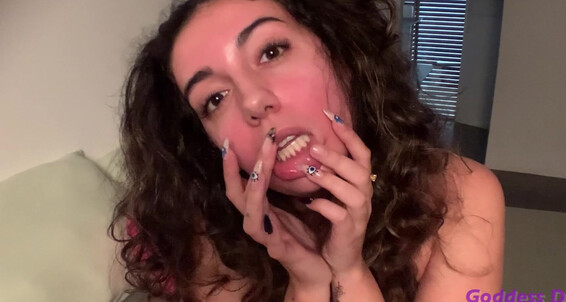 "GoddessDri" face fetish, goddess worship, lip fetish, mouth fetish, sfw Goddess Lips Manyvids