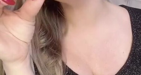 MissWhitneymorgan 01: The OnlyFans Video: Foodie Friday, Cactus Candy & Feet fetish domination by mistress MissWhitneymor