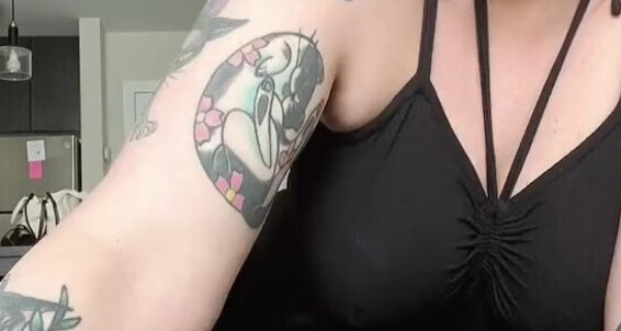 MissWhitney Morgan dominates exxxotica with her feet & femdom skills