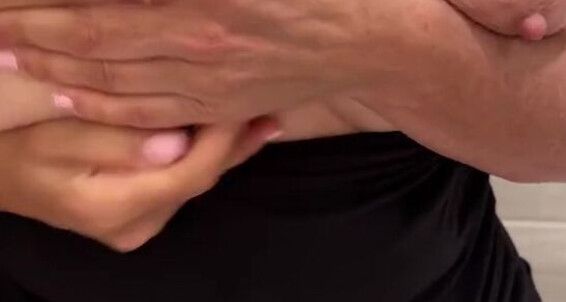 Onlyfans Video: Horny amateur babe squirts while on vacation and I just had to cum for you guys!