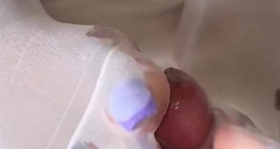 Sole Gripper Nicknamed Rosewrinkles goes wild with her feet and tight grip in Onlyfans Video Nylons Ripped Grip Tight 3