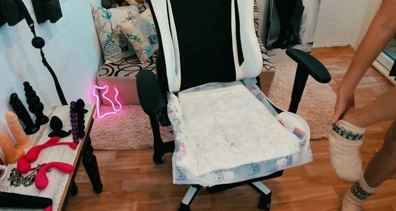 Anal Queen Mona's Dirty Talk: Preparing for a Wild Solo Play with Toys and Talk