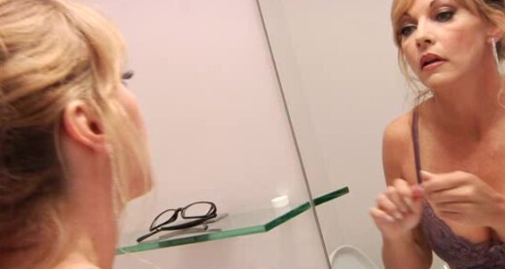 Get ready to sit and watch as a hot mommy gets her fix of pleasure