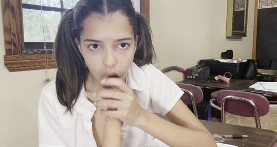 AriaNicoleXXX blackmails and humiliates for A 4K Manyvids