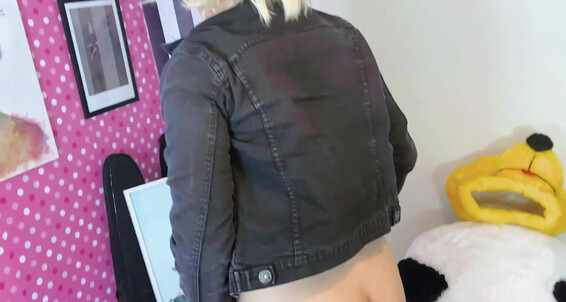 Ass Sniffing, Ass Worship, Asshole Fetish, Farting, Jeans Fetish interior-designer-unaware-asscrack-farts ManyVids