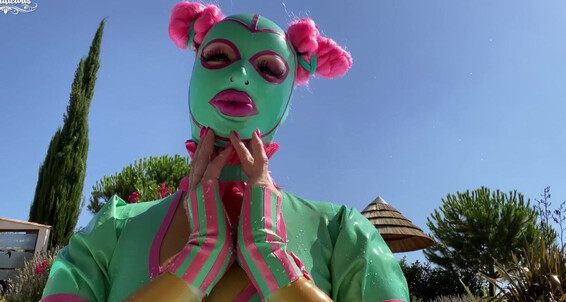 Latex Doll Enjoying The Sun in Her High Heels & High Heels