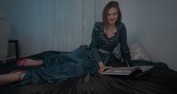 ShunaLuna in high heels gives a footfetish to Cinderella in 4K - Manyvids