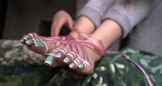 Imilia Audley's Ribbons and Feet: A Barefoot Foot Fetish in Self-Bondage