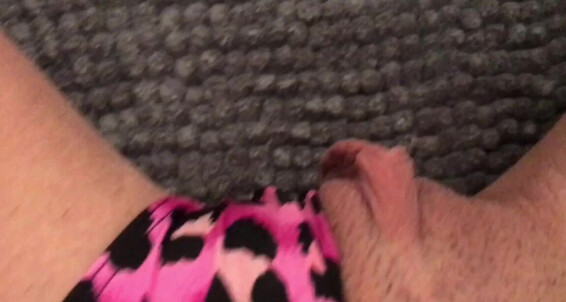 Aliens & Monsters, Pee, Pornstars, Solo Female yourstoy whatch p-- on the floor ManyVids