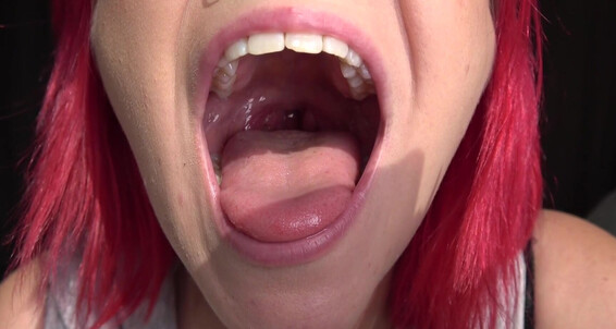 Bobbicruz Uvula Fetish Ehh