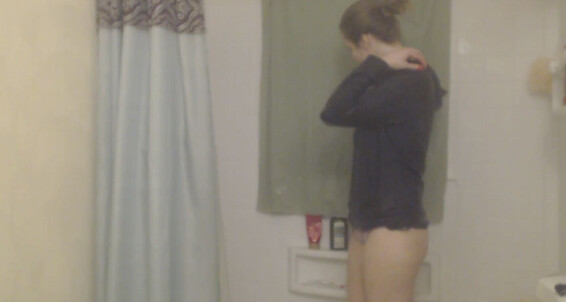 Sweetmelissa Getting Soaked In The Shower In Clothes