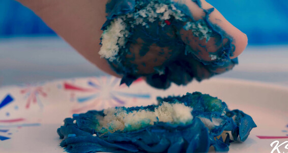 Kitten Kiara Cb Giantess Slo Mo Cupcake Crushing