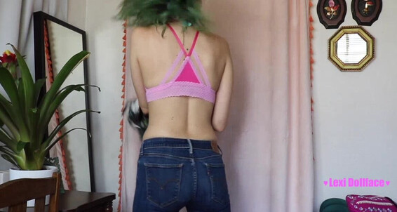 Lexi Dollface Striptease Wedgies