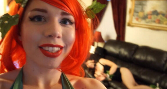 Sarah Michelle Ivvys Poison Kiss