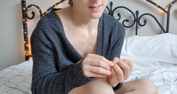Cheating,Christmas,Family,Sisters,Taboo hazel simone sister convinces you to cheat on your gf ManyVids