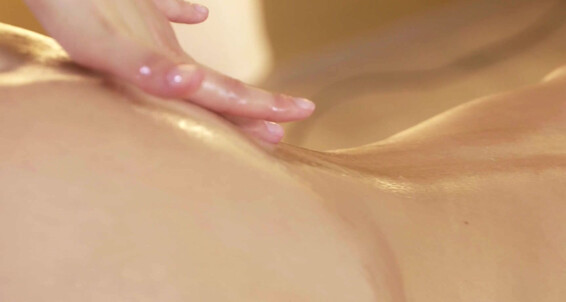 Wet, Massage, Pussy Fingering, Oil, Lesbian Emma Brown, Kira Zen. Intense orgasms for lesbian babes SiteRip