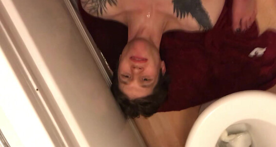 dominatrixvera - Pissing On My Sub manyvids