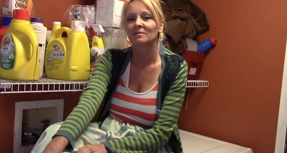 Watch as MILF in heels and fishnets poses in JOI with her feet and soles in the air!